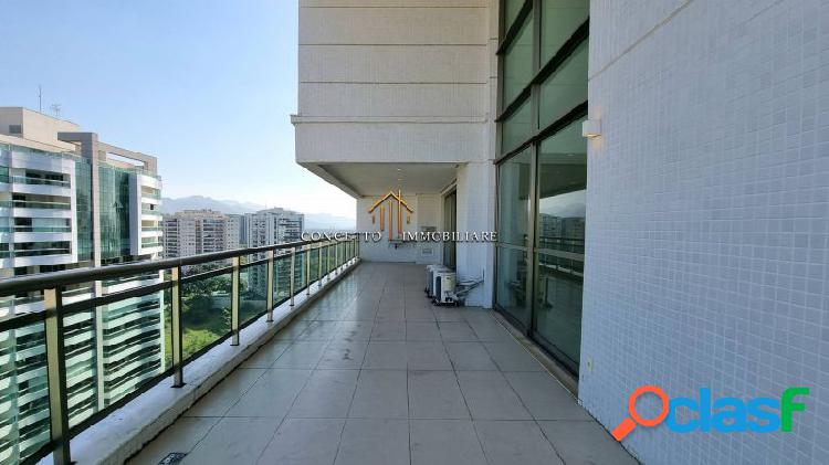 Apartamento com 4 quartos, 376m², à venda em Rio de