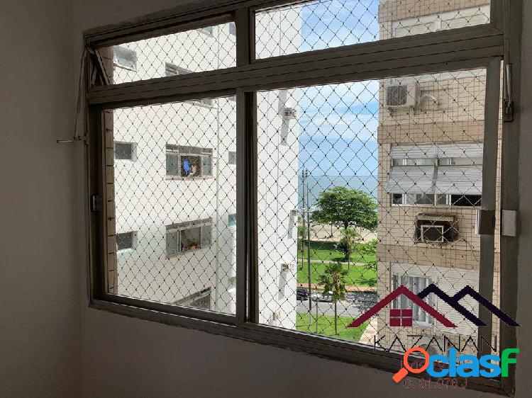 Apartamento de 2 dormitórios no Embaré em Santos com 02