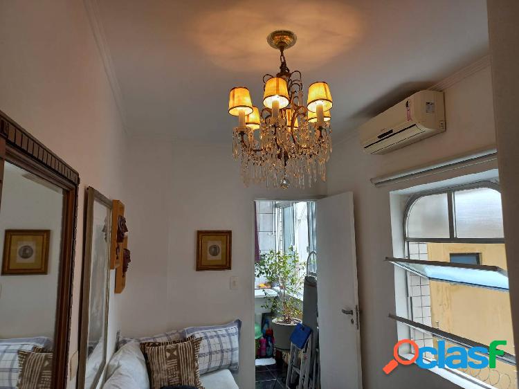Belo apartamento 3 dormitorios-2 suites no canal 6 Ponta da