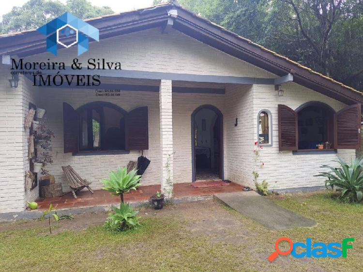 Belíssimo sítio 2.500M², Casa e piscina, fora de