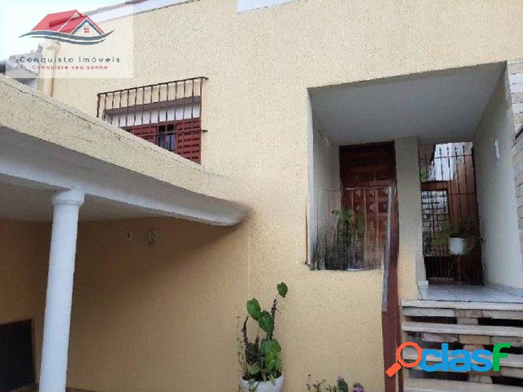 CASA 105M² - 03 DORMITÓRIOS - JARDIM VILA GALVÃO