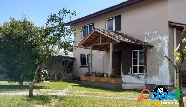 CASA COM 2 DORMITORIO NO BAIRRO PRAÇA TIJUCAS SC