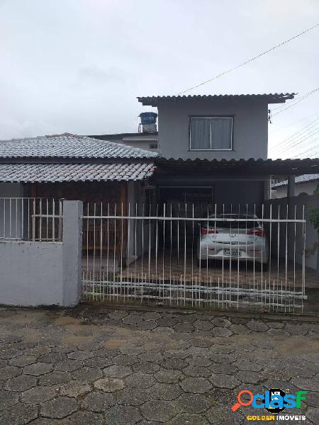 CASA COM 3 DORMITORIOS E 3 BANHEIROS NO BAIRRO CENTRO DE