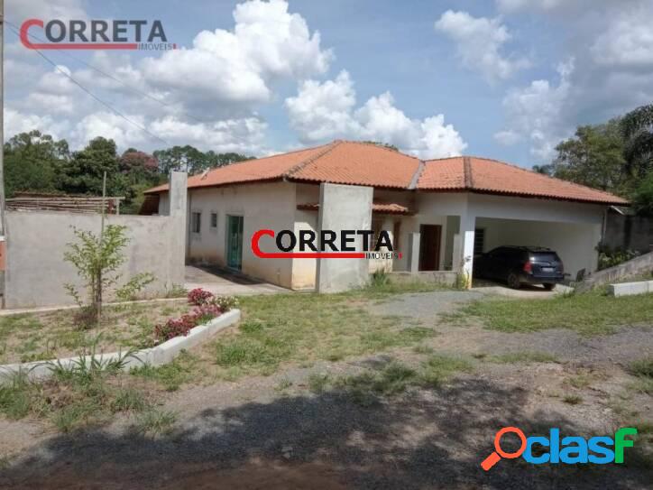 CHÁCARA EM CONDOMÍNIO COM 880M²