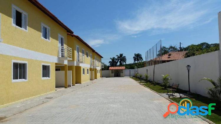 Casa 3 dormitórios sendo 1 suíte em condomínio, últimas