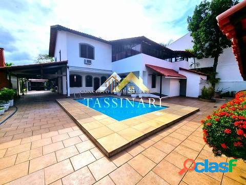 Casa com 4 quartos, 855m², à venda