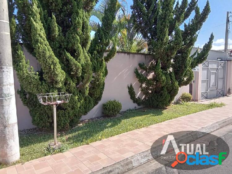 Casa à venda de 125m2 de área costrtuida-Jardim do