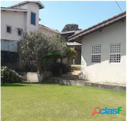 Casa à venda no bairro Jardim do Lago - Atibaia/SP