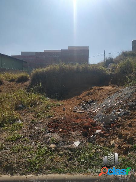 Dois terrenos à venda no Residencial Jequitibá