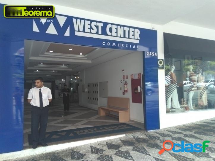 Excelente conjunto comercial Bigorrilho para área de saúde