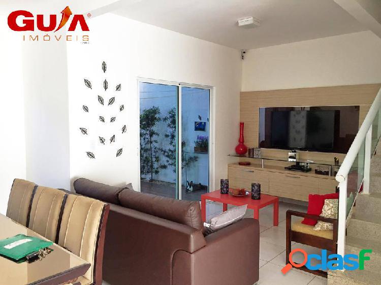 Linda Casa próximo ao Shopping Eusébio e Colégio Farias
