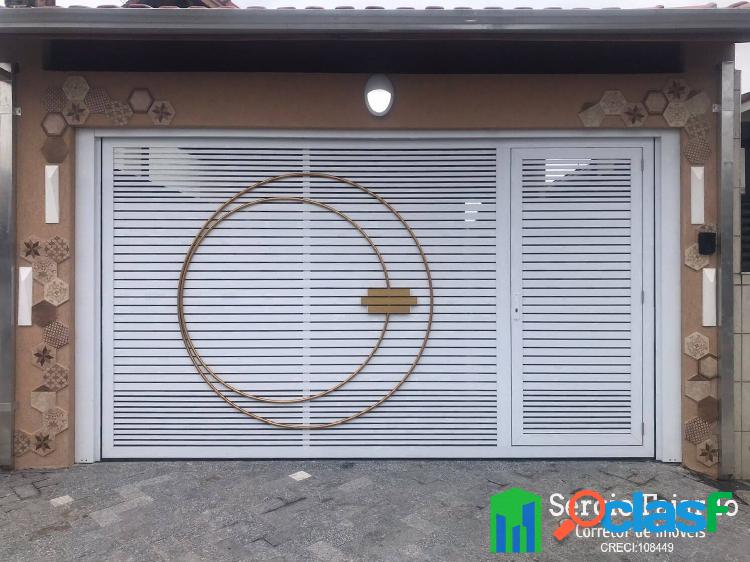 Linda casa 2 dormitórios com piscina, Fino acabamento