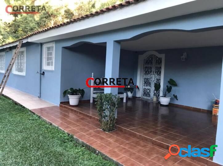 Linda chácara com piscina!