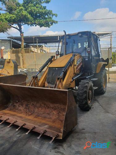 Retroescavadeira Jcb 3cx 4x4