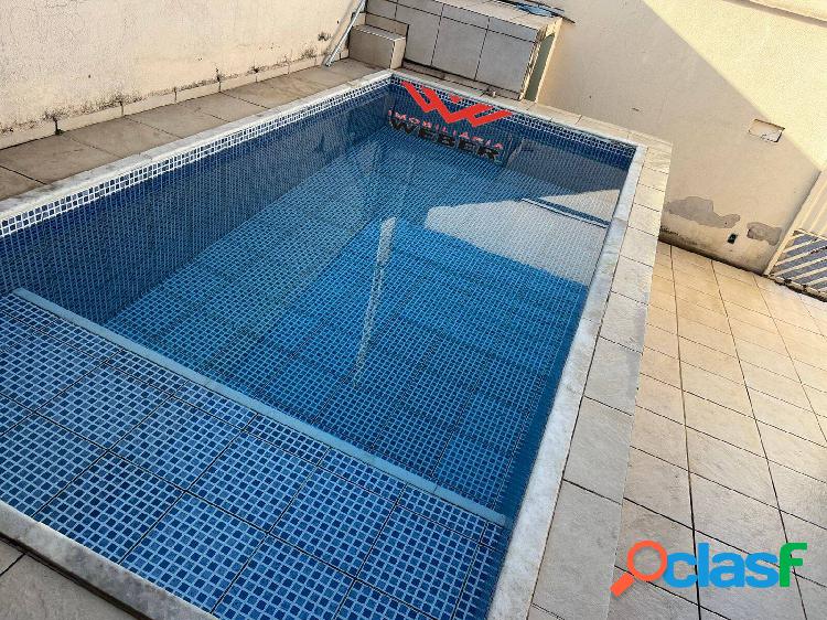 Sobrado com 3 suítes e varanda e piscina no Wanel Ville por