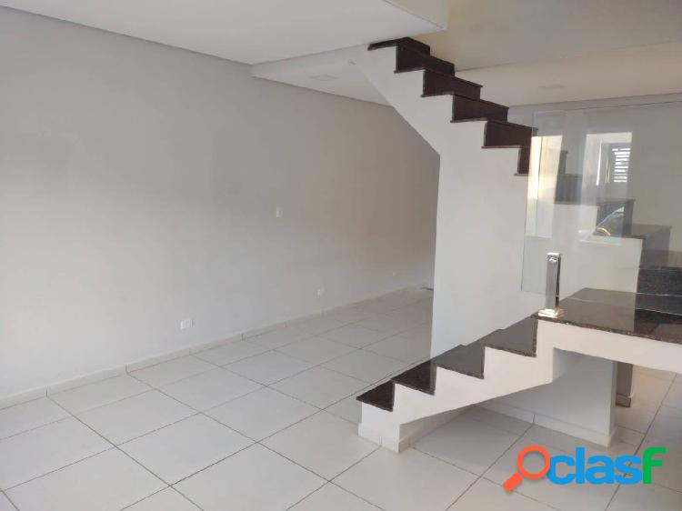 Sobrado triplex com 3 dormitórios - Mogi das Cruzes