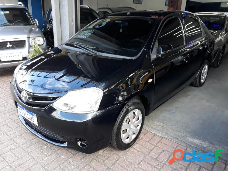 TOYOTA ETIOS XS SEDAN1.5 FLEX 16V 4P MEC. PRETO 2013 1.5