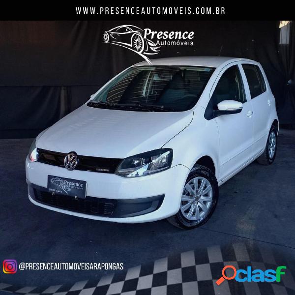 VOLKSWAGEN FOX BLUEMOTION 1.0 MI TOTAL FLEX 12V 5P BRANCO