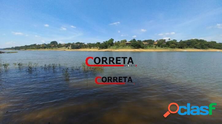 Vendo Magnífico terreno de 8000m2 Pé na água na represa