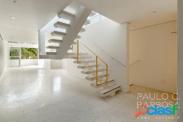Vila Madalena - Projeto contemporâneo - 3 pisos - 293 m²