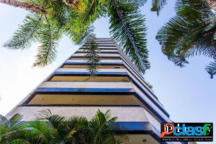 Apartamento à Venda em Moema Pássaros com 640m² e 4