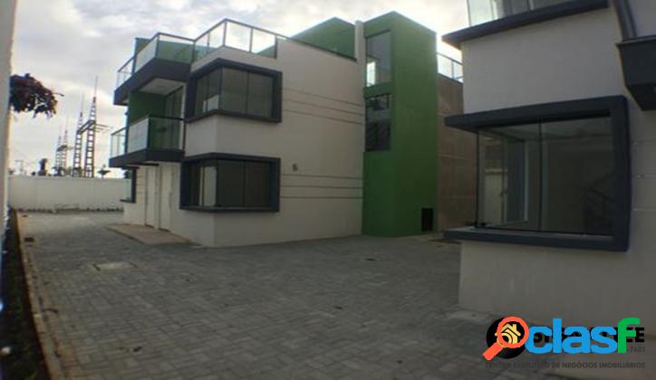 CASA EM CONDOMÍNIO TRIPLEX 3 QUARTOS PORTINHO CABO FRIO