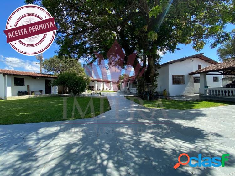 Casa com piscina no Parque das Nações