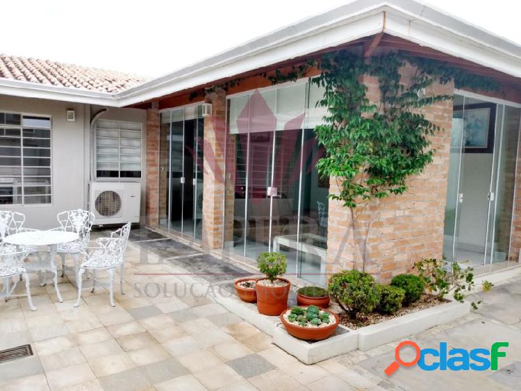 Casa linda com edícula/ponto comercial no centro de Pinda