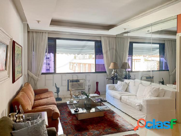 Charmoso apartamento com potencial para venda em Ipanema