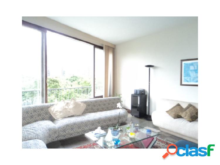 Excelente apartamento com vista Lagoa