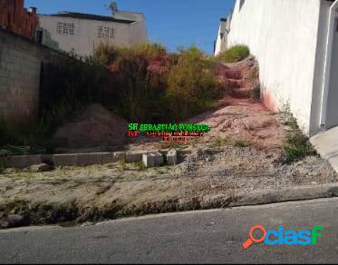 Terreno 140 m² no Bairro Jardim Santa Júlia