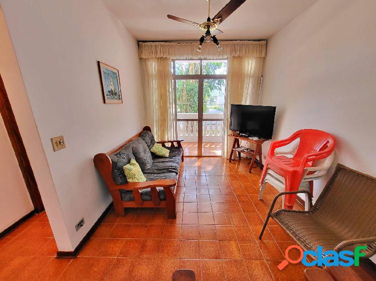 AMPLO APARTAMENTO, LADO PRAIA, 01 VAGA DEMARCADA!