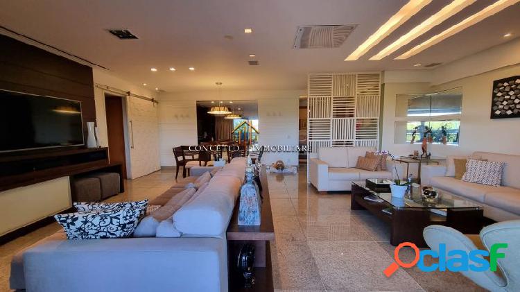 Apartamento com 4 quartos, 181m², à venda em Rio de