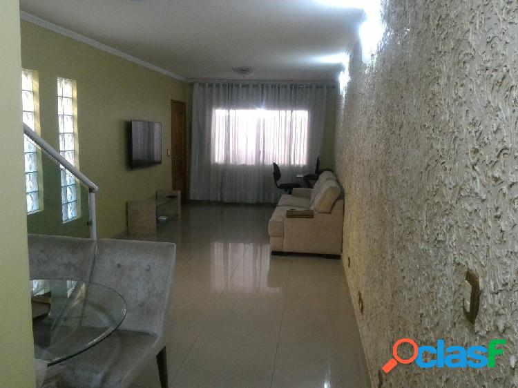 Amplo Sobrado Disponivel para Venda Na Região da Penha