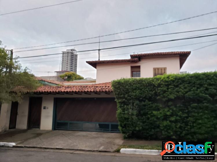 Casa Sobrado à Venda na Vila Madalena com 4 Dormitórios e