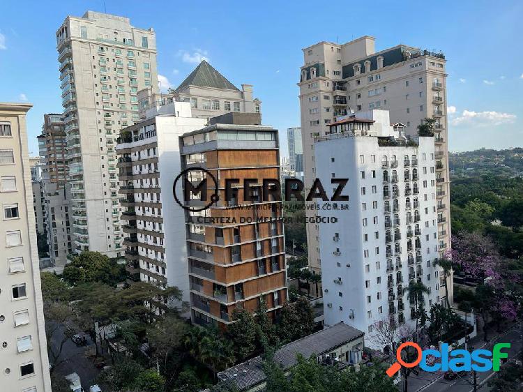 Apartamento com 3 Quartos para Alugar, 240 m² por R$