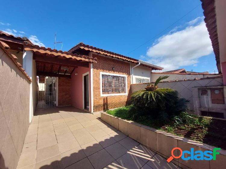 CASA COM ÓTIMO PREÇO!!
