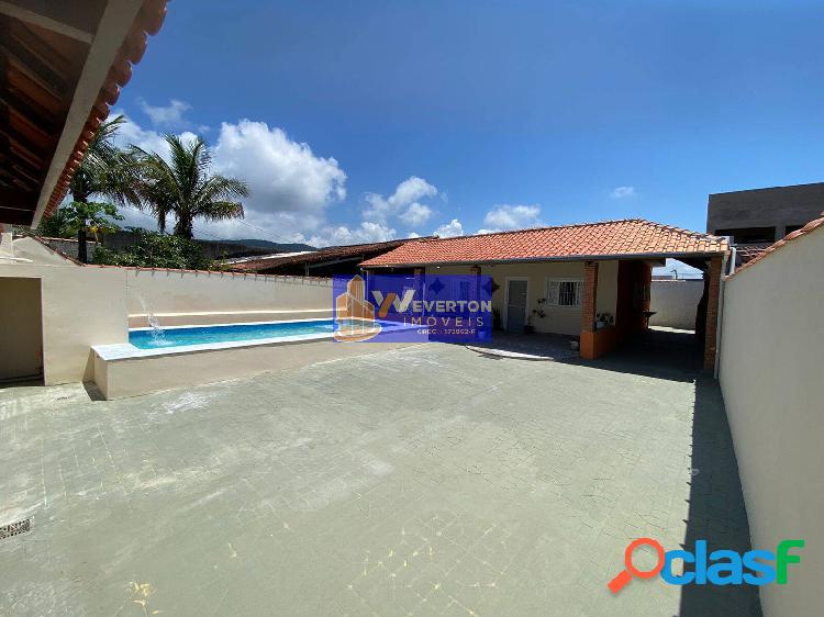 Casa 3dorm.(1 suíte) c/piscina R$399.000,00 em Itanhaém na