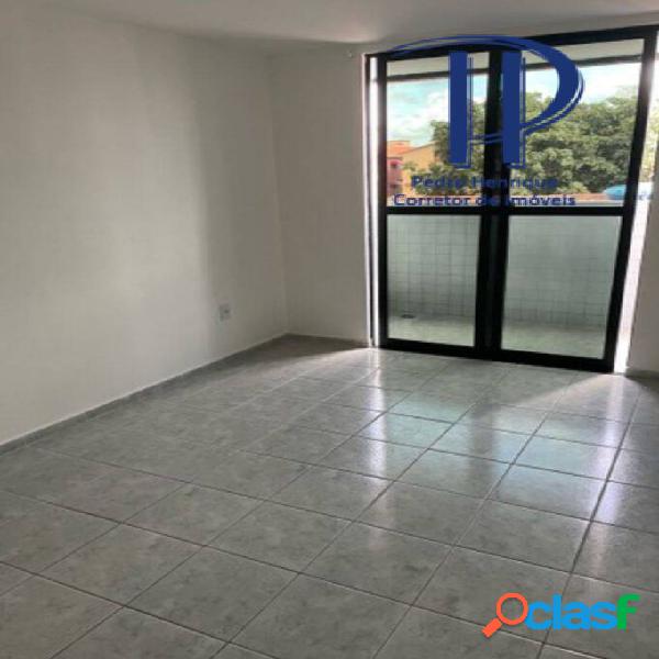 Apartamento no Bessa com 2 vagas de garagem