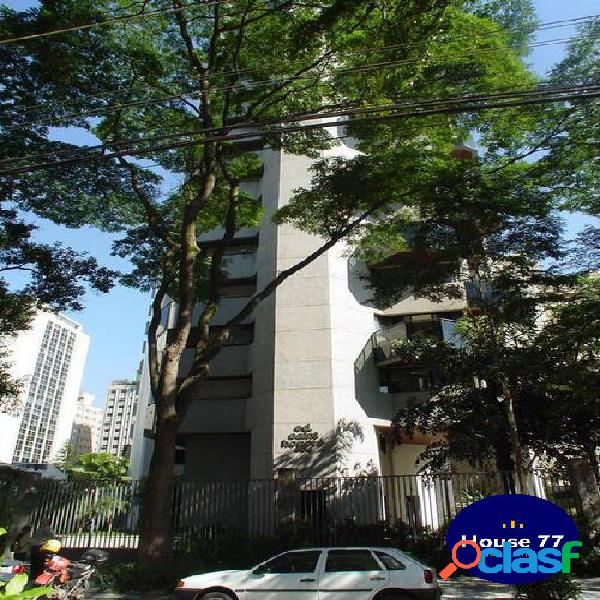 Apartamento a venda na Vila Nova Conceição com 216 metros