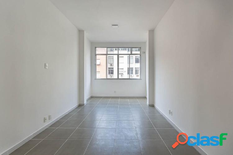 Apartamento com 1 quarto, 30m², à venda