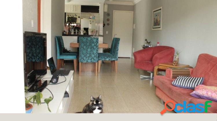 Apartamento com 2 dormitórios para alugar, 62 m² por R$