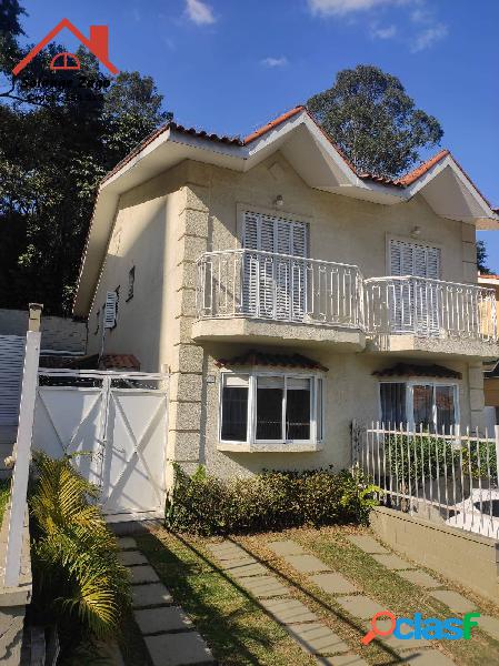 Casa de condomínio fechado no Taboão - 3 dorms - 133m²