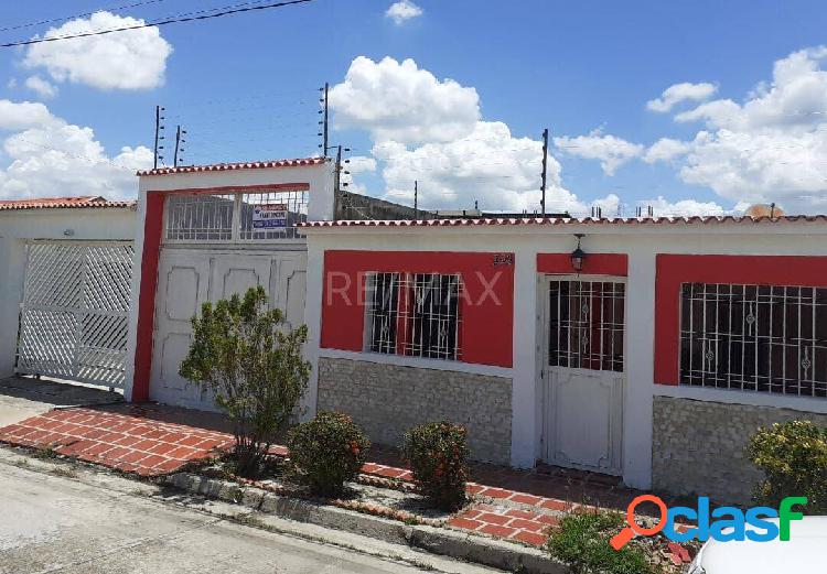 Hermosa Casa en Ciudad Alianza, Urb Villa Alianza