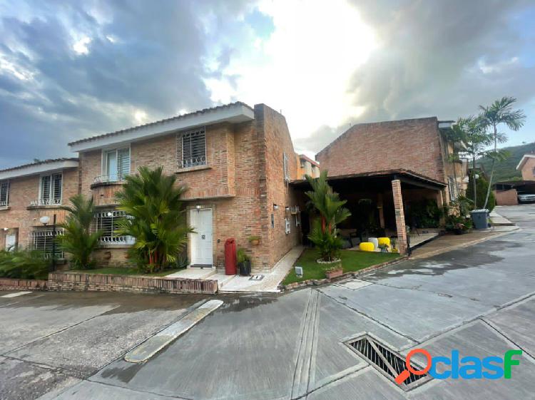 Townhouse en Venta en Los Aleros Guataparo