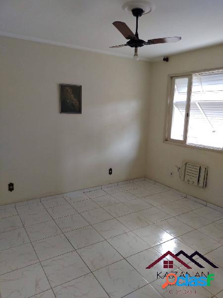 Apartamento com 3 dormitorios na Ponta da Praia