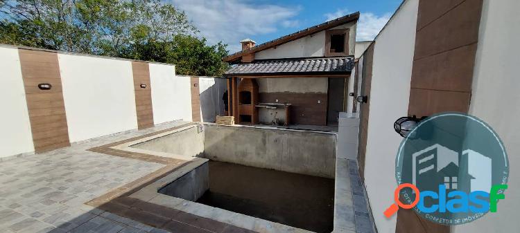 CASA LADO PRAIA, COM PISCINA GRANDE E CHURRASQUEIRA