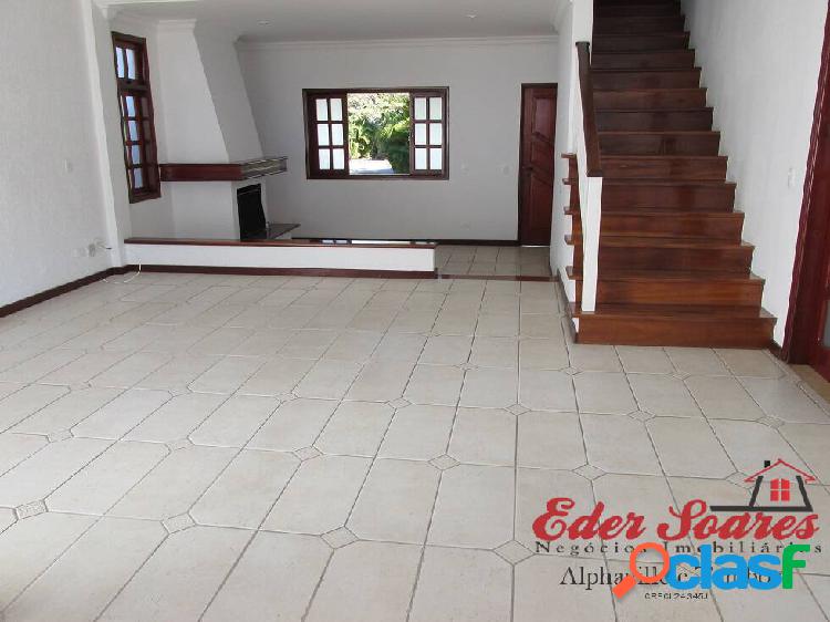 Ótima casa para locação no Alpha 6 com localização