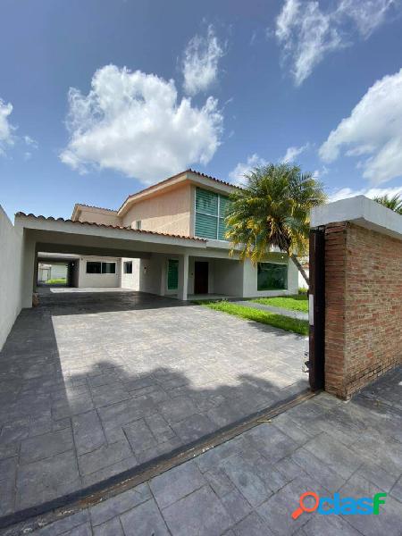 Casa en venta en Guataparo Country Club