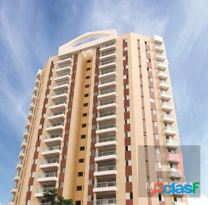 Apartamento 3 dormitórios com 3 suítes, 2 vagas - Centro -